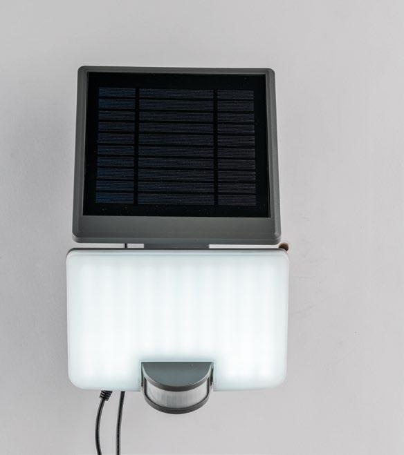 FAN EUROPE Ulysse, solární nástěnné svítidlo, 10W LED, 4000K, IP54, se senzorem pohybu a denního světla