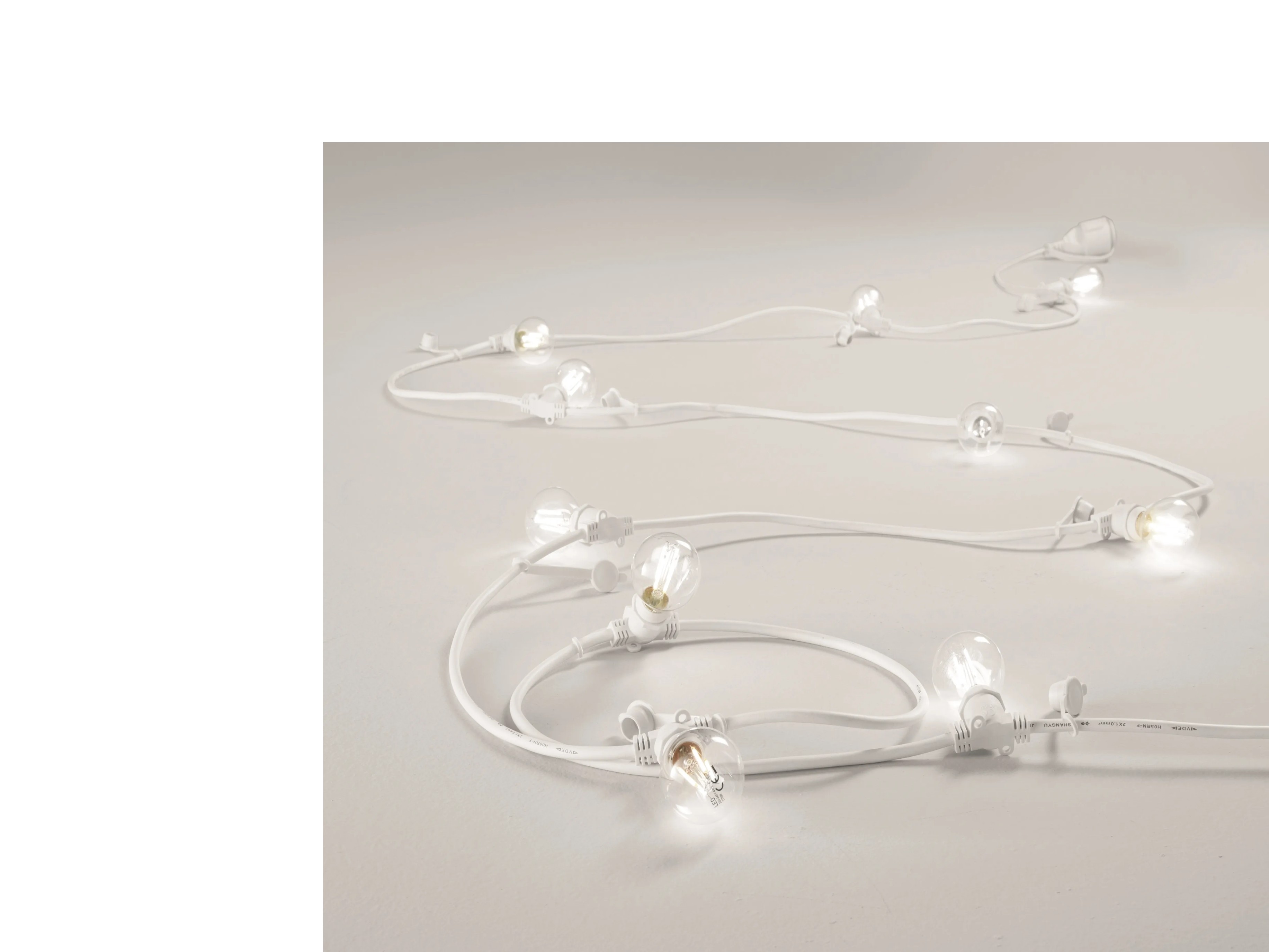 FAN Europe LED Světelný řetěz PICNIC Závěsný Bílá E14 IP44 do zásuvky schuko