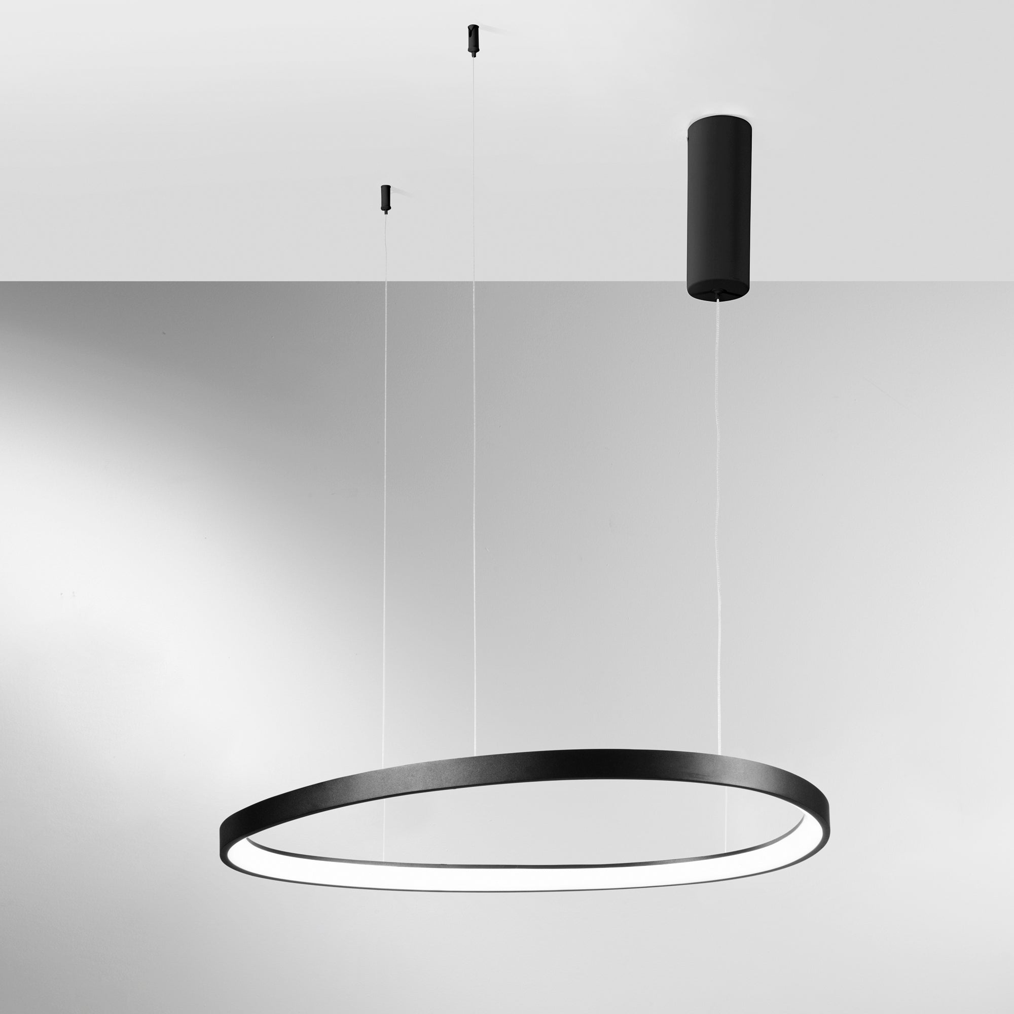 FAN Europe LED Svítidlo KLAPTON Závěsné 80W 11440lm CCT Černé IP20 