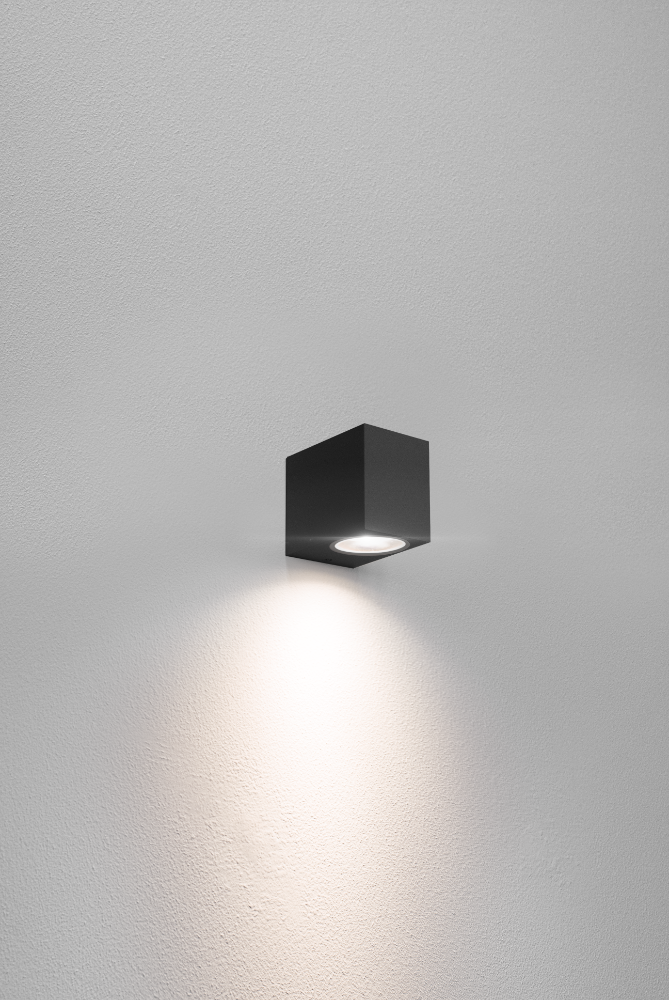 CENTURY AXO nástěnné svítidlo hranaté 1xGU10 IP54 černé