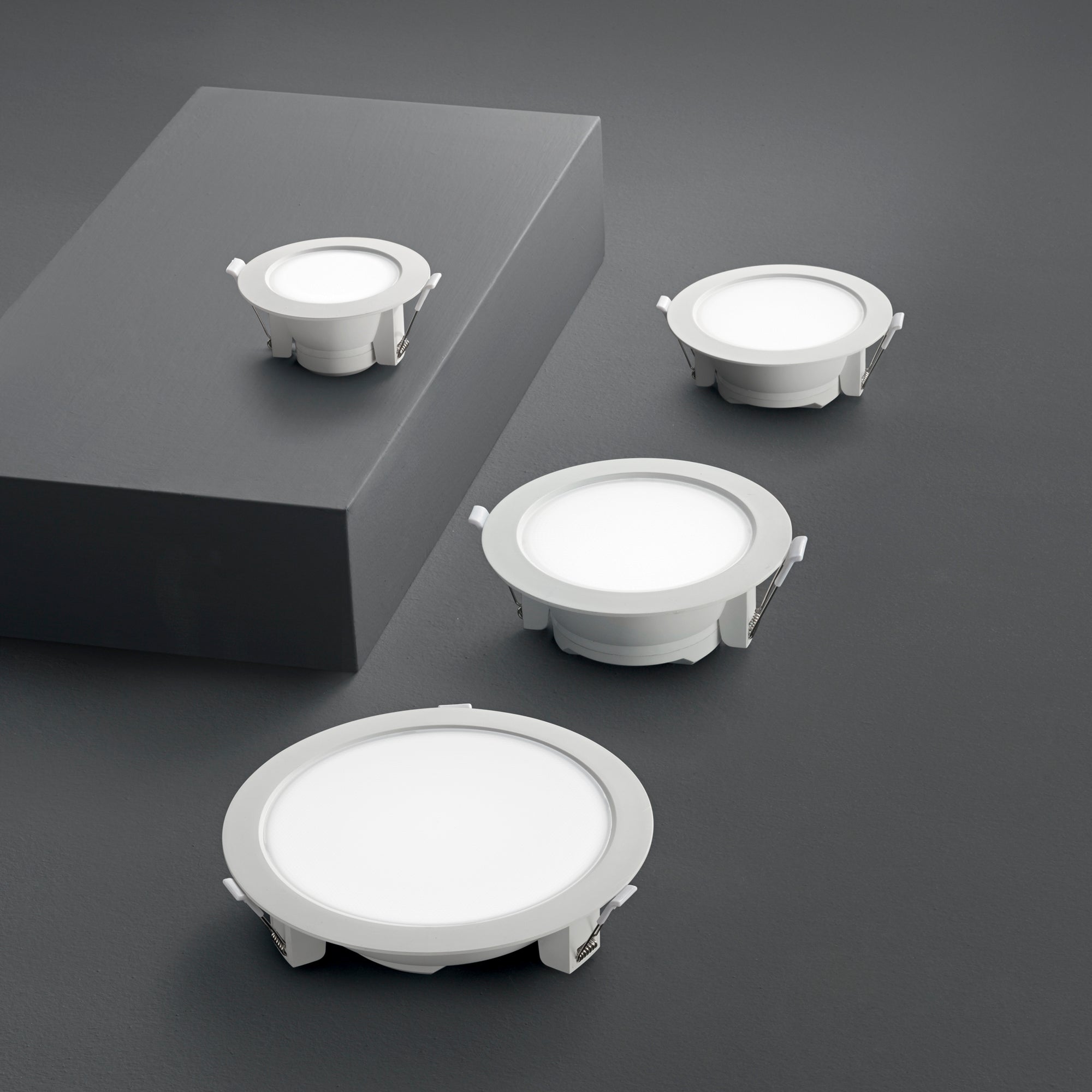 FAN Europe Svítidlo HORUS Vestavné 25W 3250lm 4000K Bílá IP40