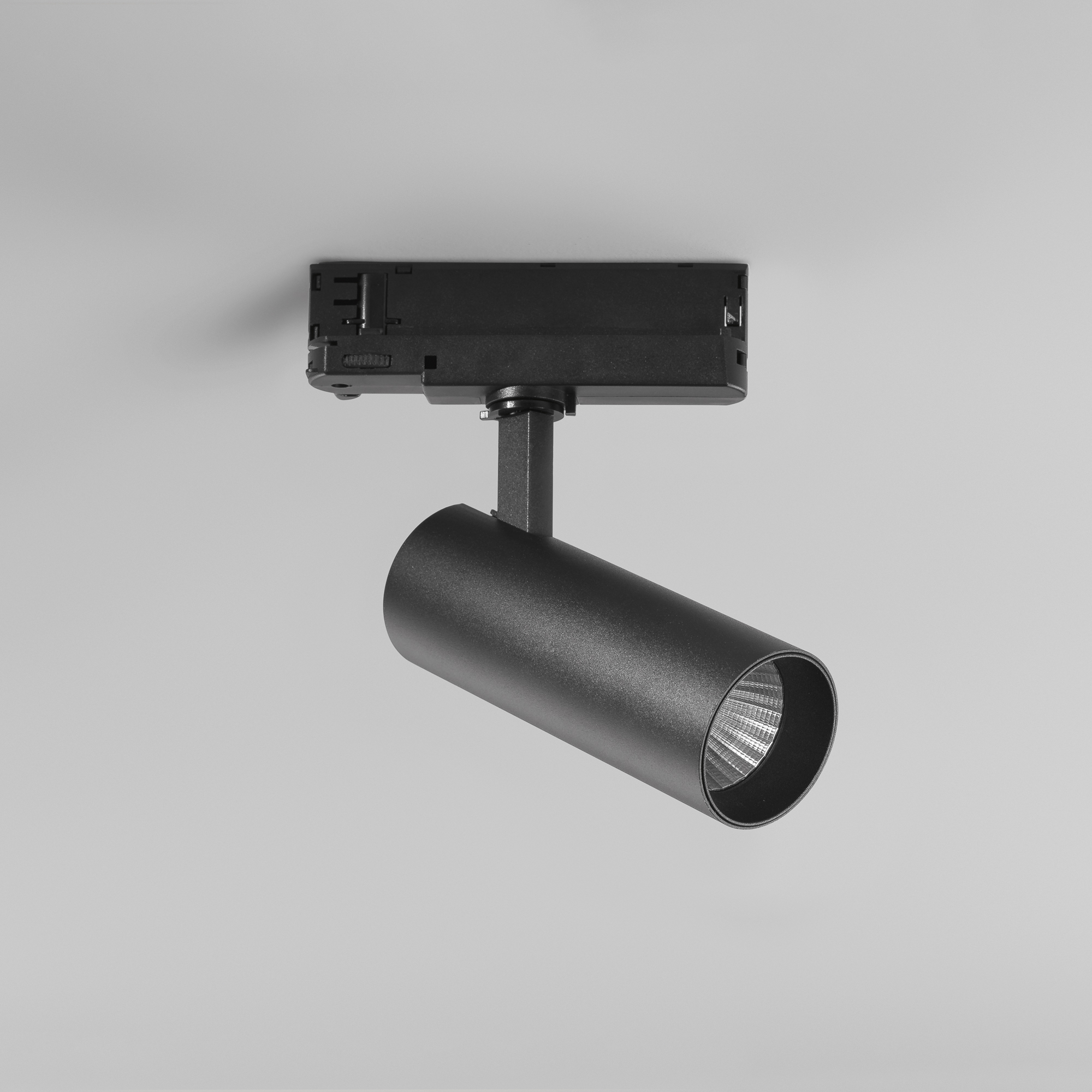 FAN Europe 20W 2450lm 3000K Černá IP20 